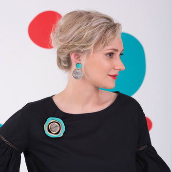 Retro wooden earrings in aqua with thin lines