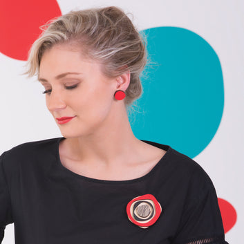 Retro wooden statement brooch in red