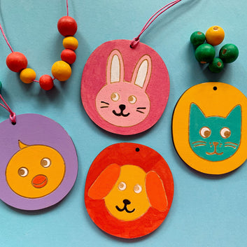 Make your own Jewellery kit with Animals and paint set