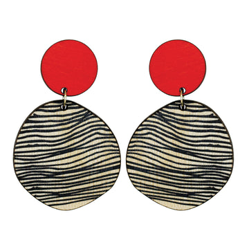 Retro wooden earrings in red with thin lines